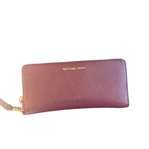 Michael Kors Jet Set Travel Large Leather Continental Wallet